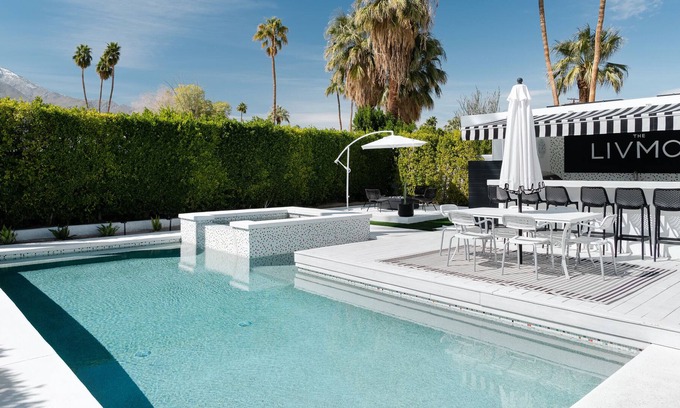 Sunmor House | The Livmor - Beautifully Remodeled Home