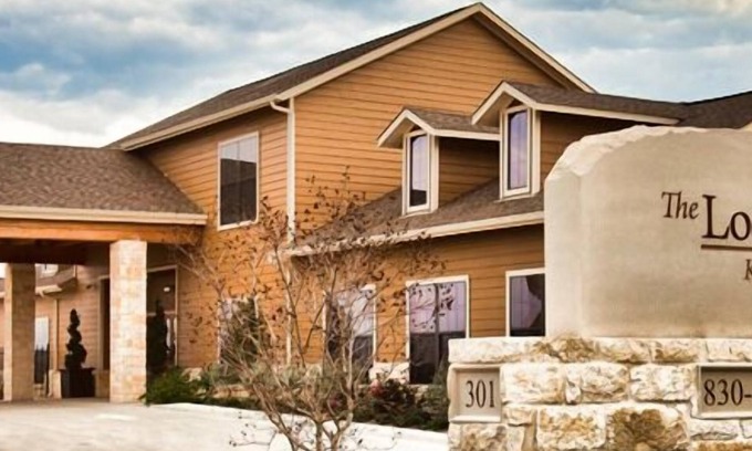 Kenedy Hotel | The Lodge at Kenedy