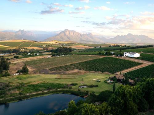 Stellenbosch Cabin | The Log Cabin Lodge