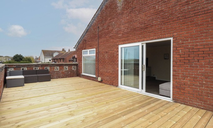 Sea Palling Cottage | THE LOOK OUT, family friendly, country holiday cottage in Sea Palling