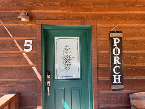 Grand Lake Hotel | The Loose Moose Lodge #5 At Downtown Grand Lake