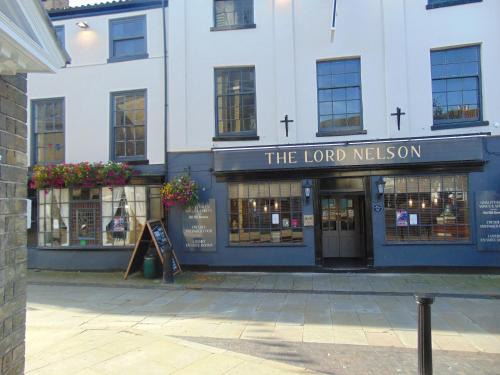 Brigg Hotel | The Lord Nelson