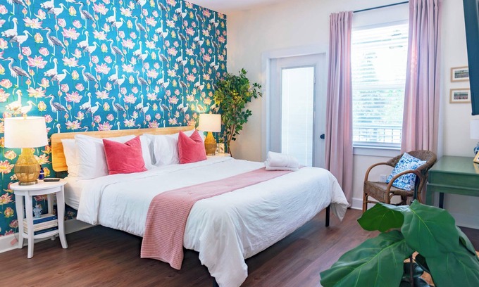 Pleasant Street House | The Lotus Suite. Newly Built, Upscale, Central