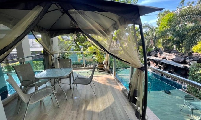 Chom Phon Apartment | The Lux Ladprao 10