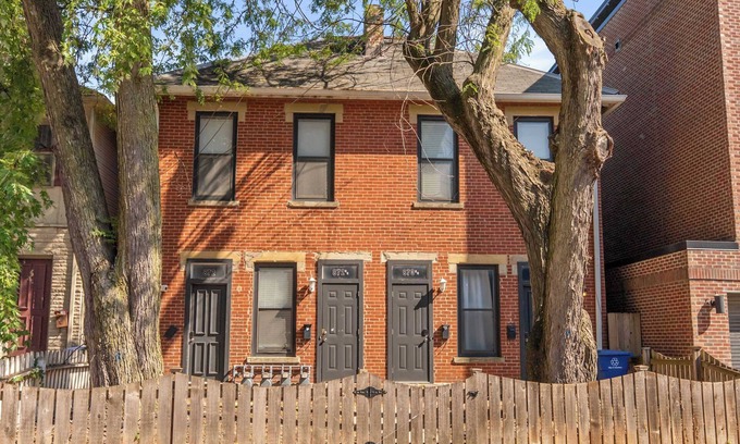 Short North House | The Luxe Pearl Residences – 8ppl