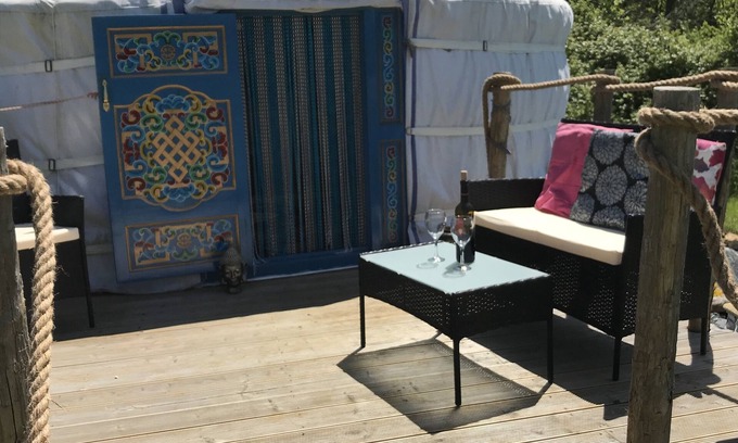 Le Vieux-Cerier RV Rental | The luxury lamp of the French courts