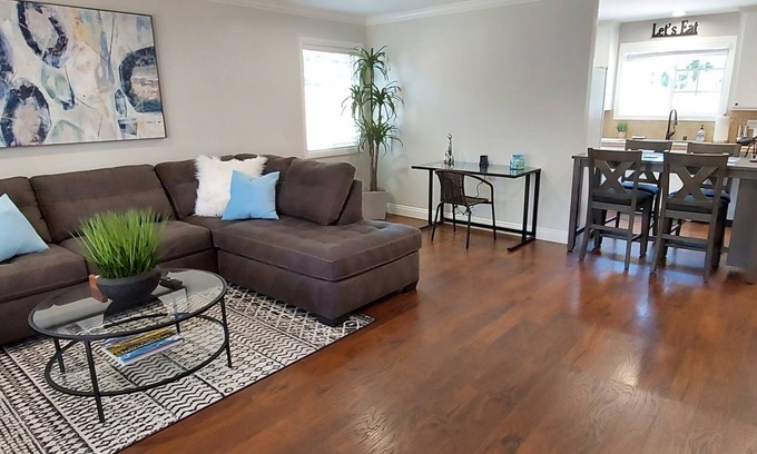 Simi Valley House | The Magnolia House in Simi Valley