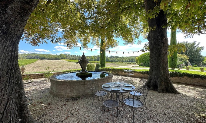 Rognes House | The Maison of Fountains – Château Barbebelle Vineyard-Rognes-Aix-en-Provence