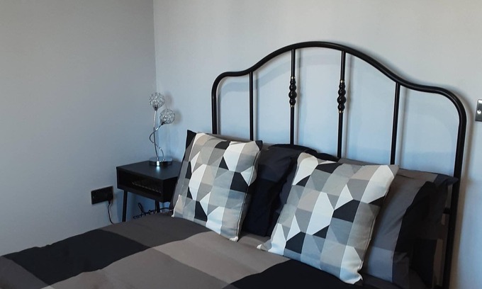 Shepton Mallet Apartment | The maltings, guest house, apartment 2