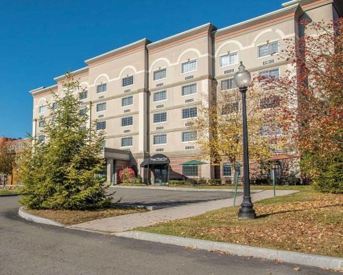 Oneonta Hotel | The Marx Hotel - Downtown - University Area