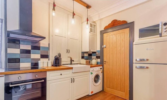 Hereford Apartment | The Merchant House - Studio - Hereford City Centre