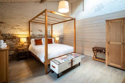 Castlebellingham House | The Mews - Luxury Stay at Bellingham Estate