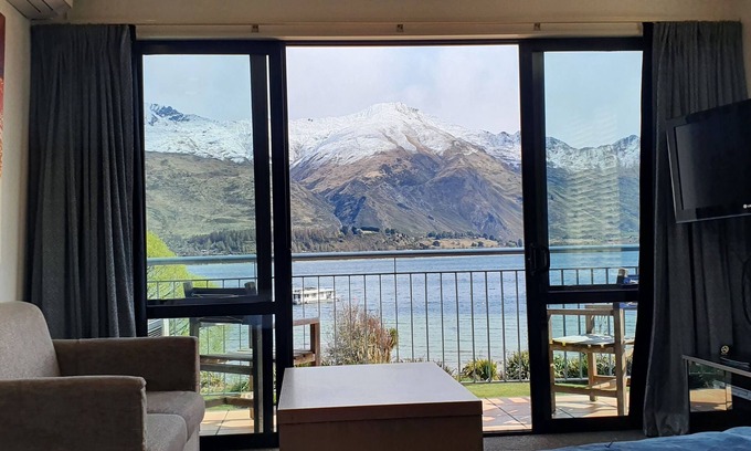 Wanaka Hotel | The Moorings