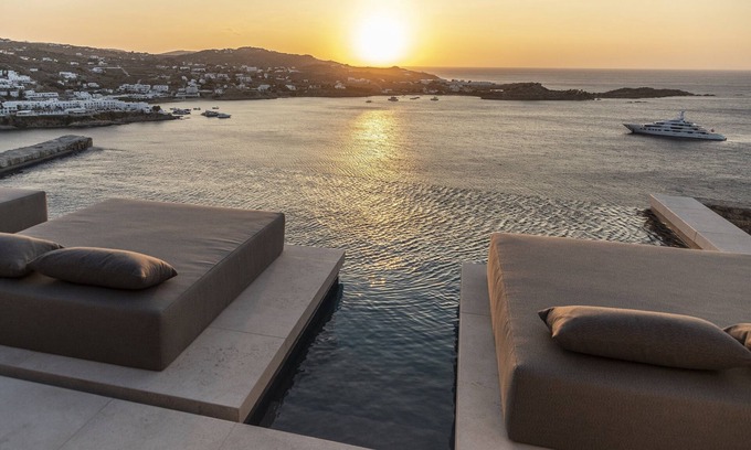 Psarou Villa | The Mykonos Skyvilla | A Landmark Property in Psarou bay with Breathtaking Views