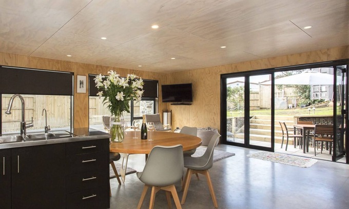 Fitzroy House | THE NATURAL HOME PRIME FITZROY LOCATION