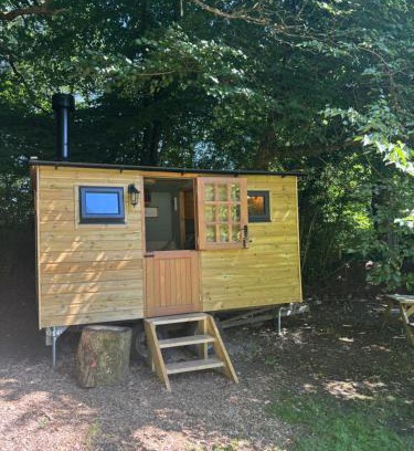 Honiton Ski Chalet | The Nest at Riverside Cottage