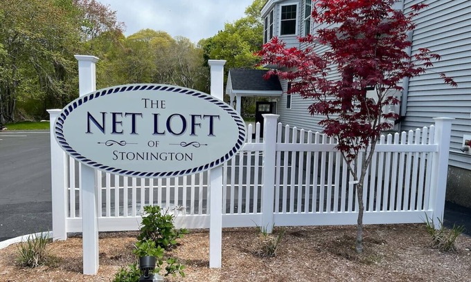 Mystic - New London House | The Net Loft Of Stonington “E”