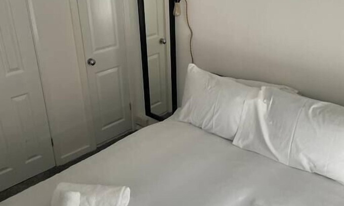Margam Apartment | The New Lodge - Cottage