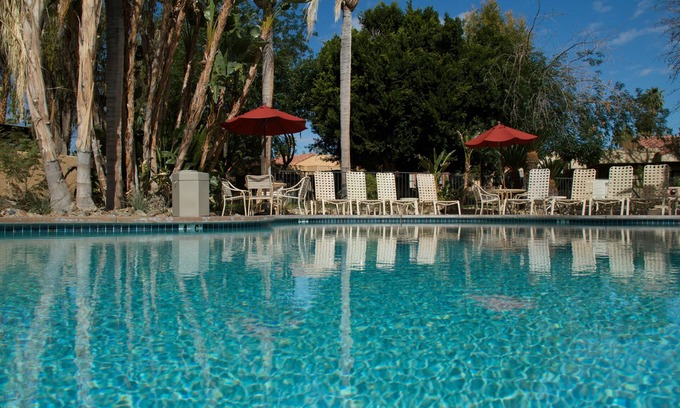 Palm Springs Hotel | The Oasis