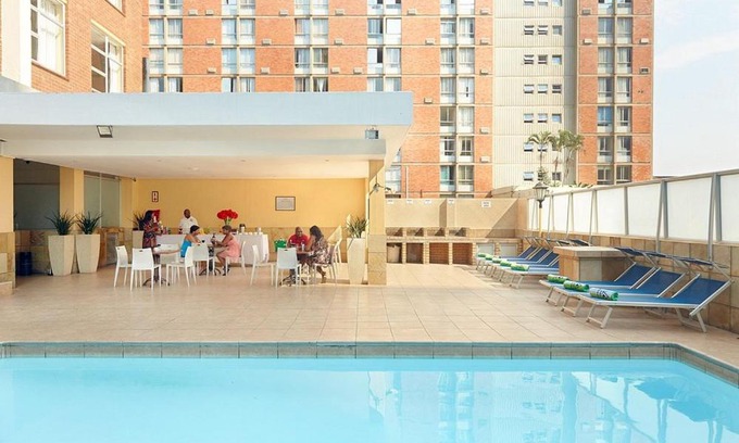 North Beach Apartment | The Oceanic 1 bedroom with Ocean views - Self-catering Apartment