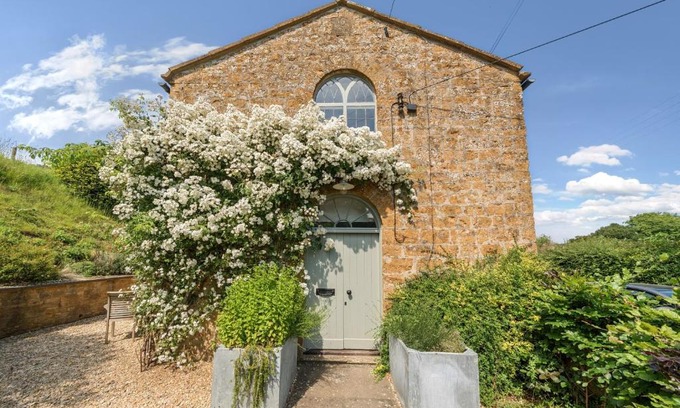 Stoke Abbott House | The Old Chapel