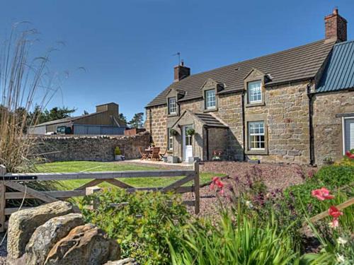 Berwick-upon-Tweed House | The Old Farmhouse