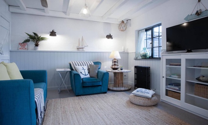 Wiseman's Bridge House | The Old Spa - 2 Bedroom Cottage - Pleasant Valley