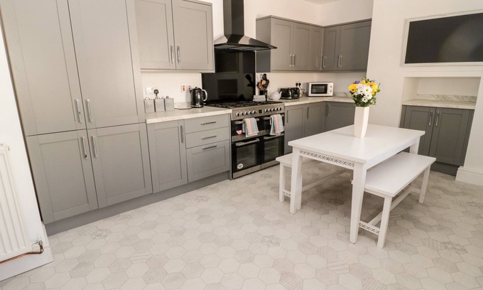 South Charlton Cottage | The Old Sweet Shop
