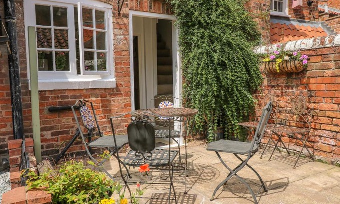 Newark House | The Old Sweet Shop