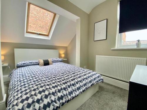 Southport Apartment | The Orange Suite, charming 2-bedrooms in Southport