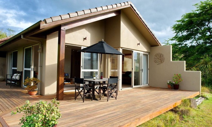 Coroglen Cottage | The Orchard Cottage in the country.