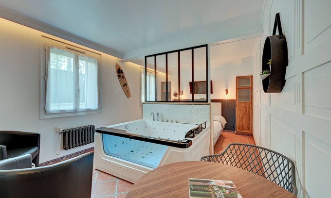 Martigues Hotel | The Originals Boutique, Clair Hôtel, Martigues