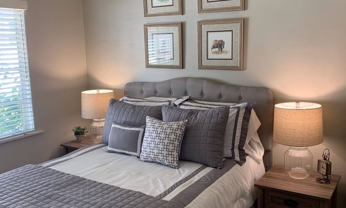 Southeastern Sacramento Apartment | The Palms Cottage unit 3