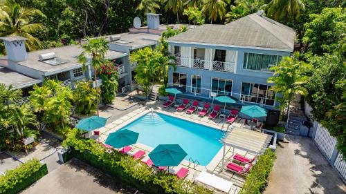 Sunset Crest Hotel | The Palms Resort