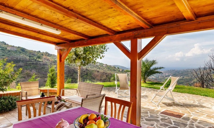 Laureana Cilento Ski Chalet | The Panorama House