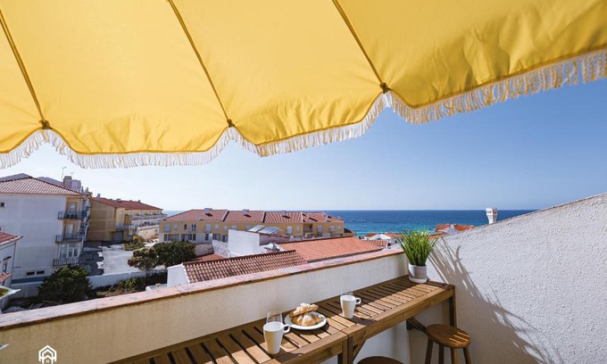 Praia de Santa Cruz Apartment | The Pateo Beach Apartment - Santa Cruz