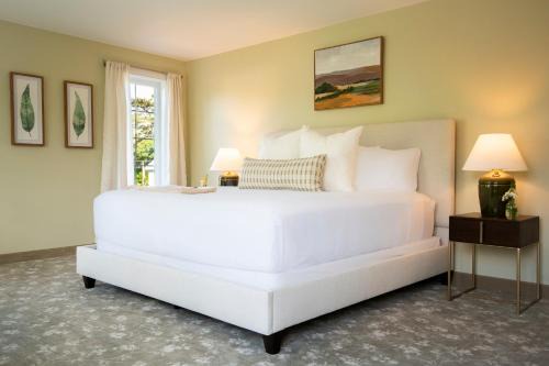 Bar Harbor Hotel | The Pathmaker Hotel