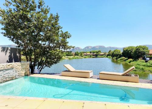 Hartbeespoort House | The Pecan Lake Guesthouse
