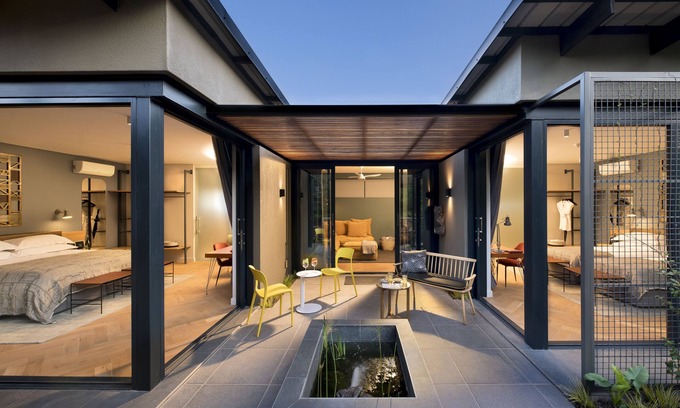 Greater Johannesburg Metropolitan Area Hotel | The Peech Hotel