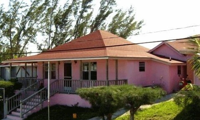 Arthur's Town Cottage | The Perfect Hideaway Vacation - Cottage Looks Out to a 180 Degree Ocean View!
