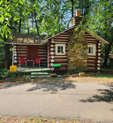 Woodfin Resort | The Pines Cottages