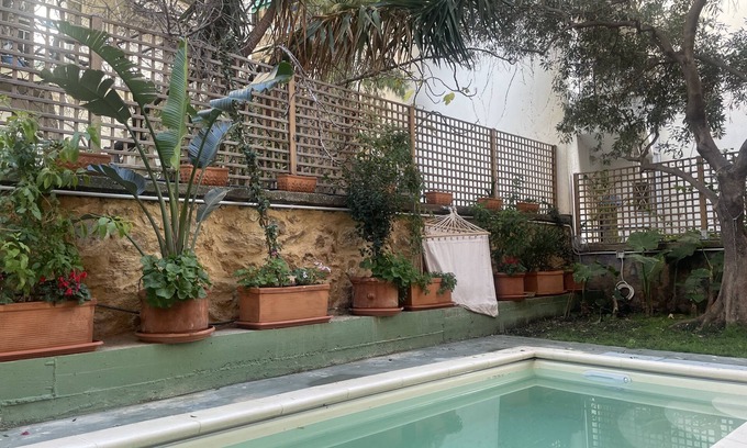 Athens City Centre Apartment | The pink frog apt in the center with private pool