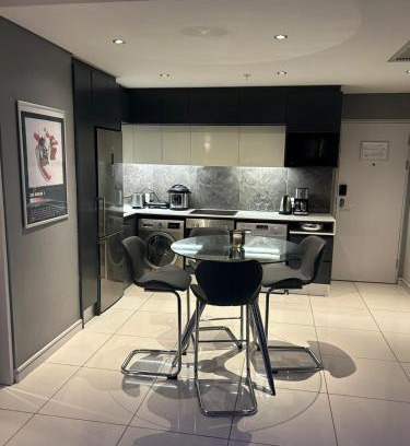 Sandown Apartment | The Places on Katherine