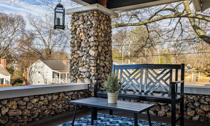Crestline Heights House | The Pond Pad - Crestwood/Backyard/Pets/Games/WiFi