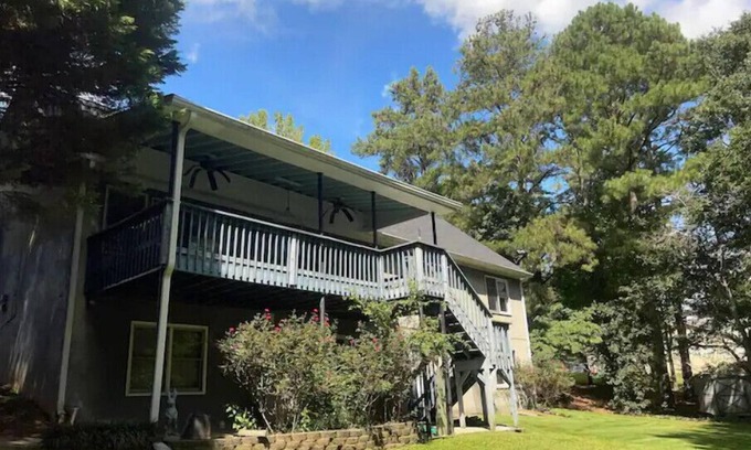 Douglasville House | The Pond View at Creek Valley 6bdrms sleeps 12