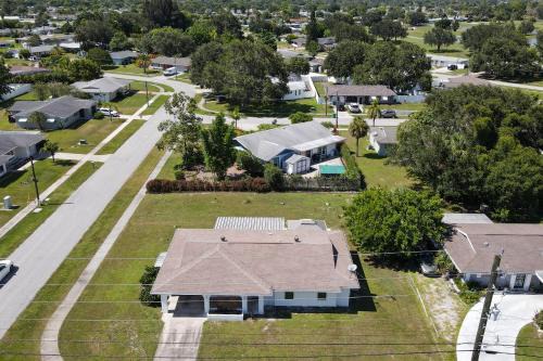 Port Charlotte - Charlotte Harbor House | The Pride of the Port
