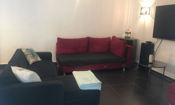 Morieres-les-Avignon Apartment | The Provencal break