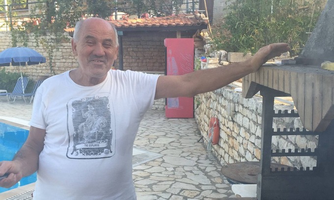 Apraos Bed & Breakfast | The Quality And Hospitalityof Apraos Bay Hotel Has Been Identified