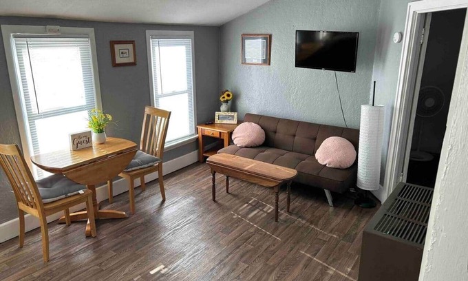 Pine City Apartment | The Quirky but Cozy Nest