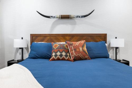 Three Rivers House | The Rae | Sequoia Motel RM 5